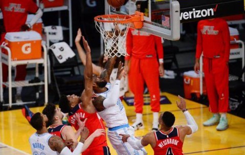 ky Sports-出战43分钟手感冰封 詹姆斯：受伤了才会考虑休息