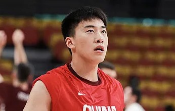 开云体育-博主：王俊杰再回国家队已足够自信，我们太缺少这样的前锋